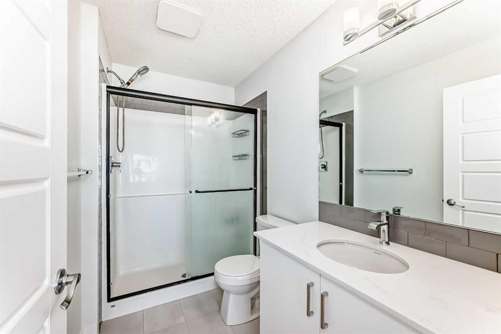 263 Redstone Boulevard Ne, Calgary, AB - Indoor Photo Showing Bathroom