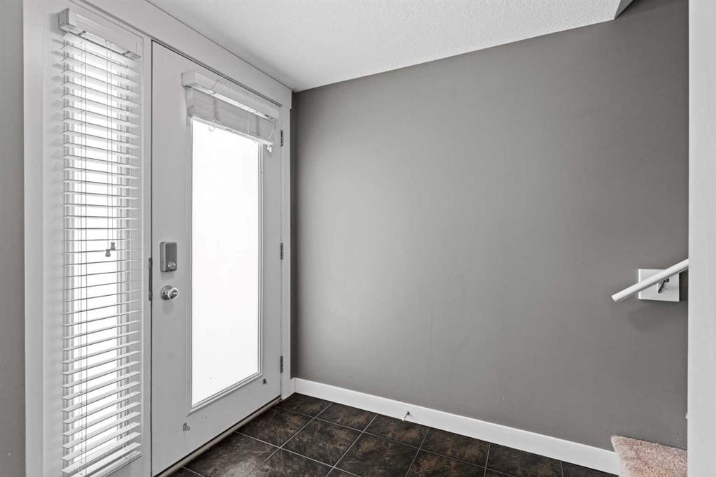 410 Skyview Point Place Ne, Calgary, AB - Indoor Photo Showing Other Room