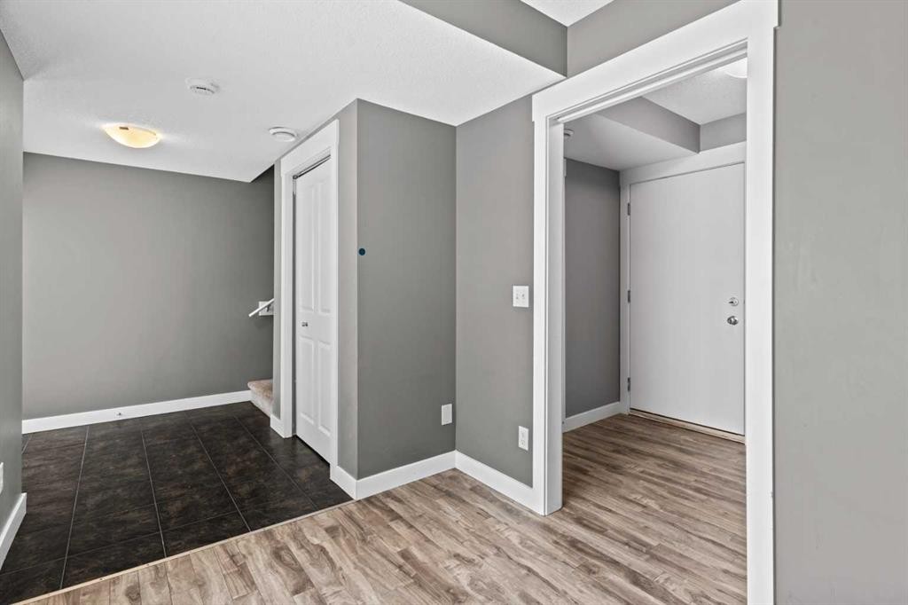 410 Skyview Point Place Ne, Calgary, AB - Indoor Photo Showing Other Room