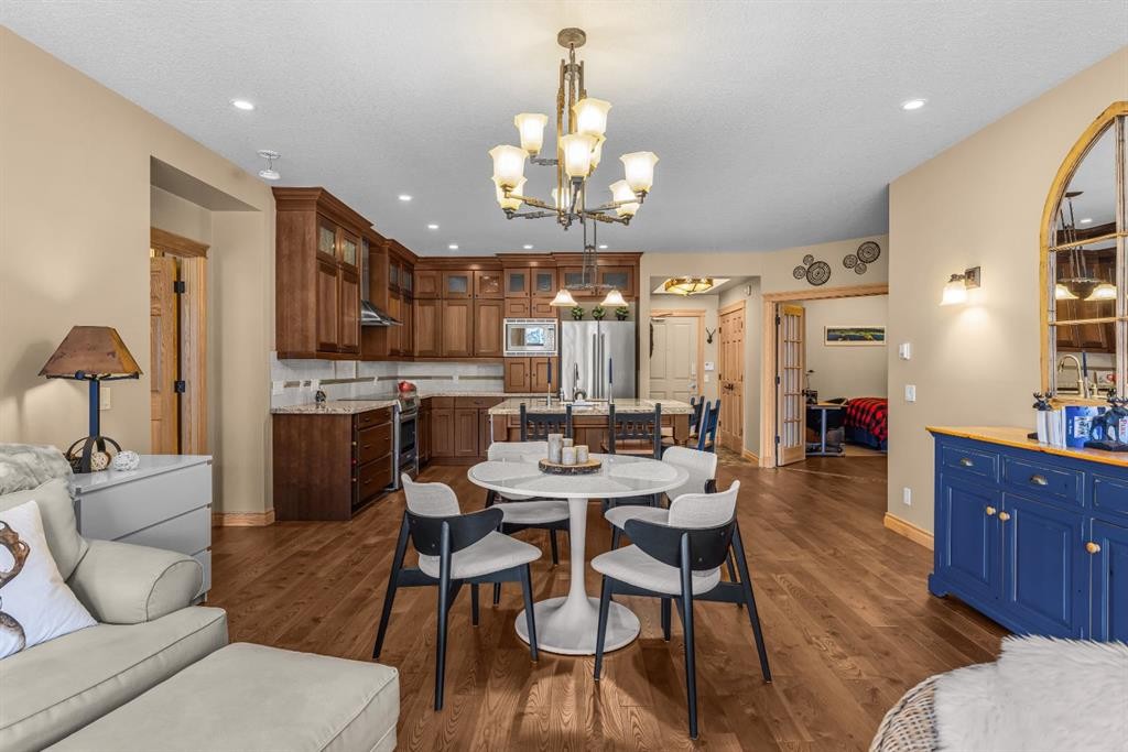 202-3 Aspen Glen, Canmore, AB - Indoor Photo Showing Dining Room