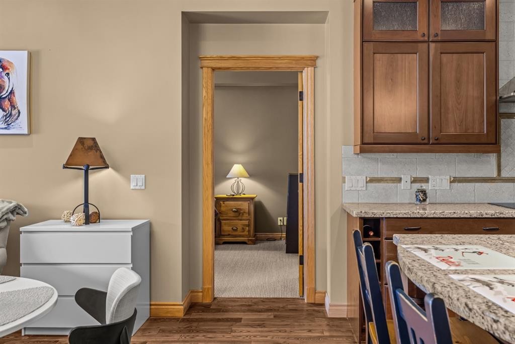 202-3 Aspen Glen, Canmore, AB - Indoor