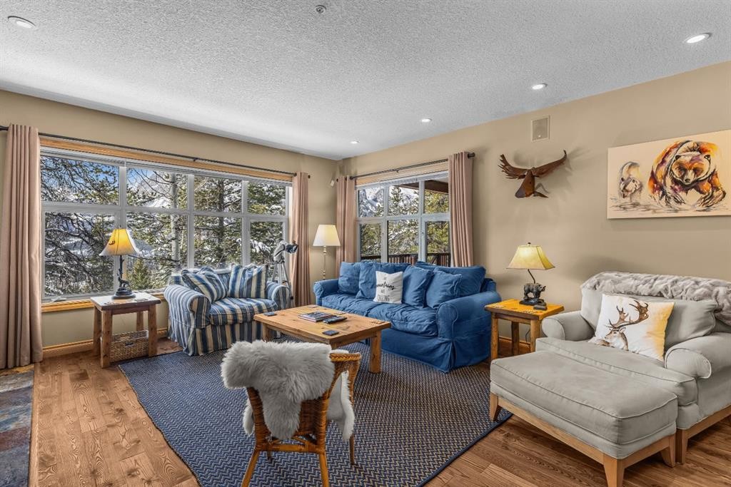 202-3 Aspen Glen, Canmore, AB - Indoor Photo Showing Living Room