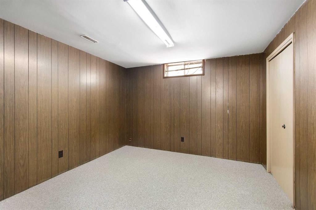 1108 Marcombe Crescent Ne, Calgary, AB - Indoor Photo Showing Other Room