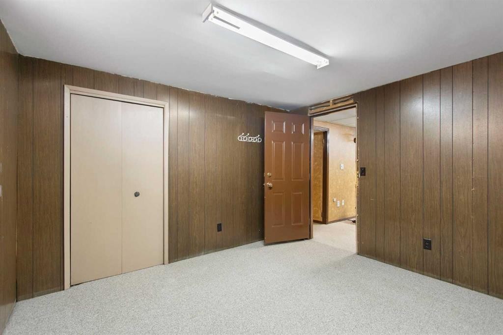 1108 Marcombe Crescent Ne, Calgary, AB - Indoor Photo Showing Other Room