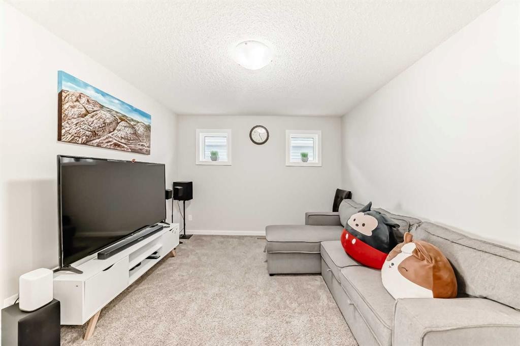 464 Lawthorn Way Se, Airdrie, AB