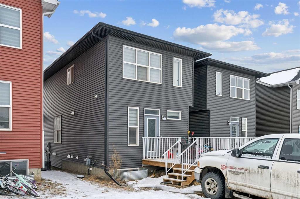 249 Aquila Drive Nw, Calgary, AB - Outdoor With Exterior
