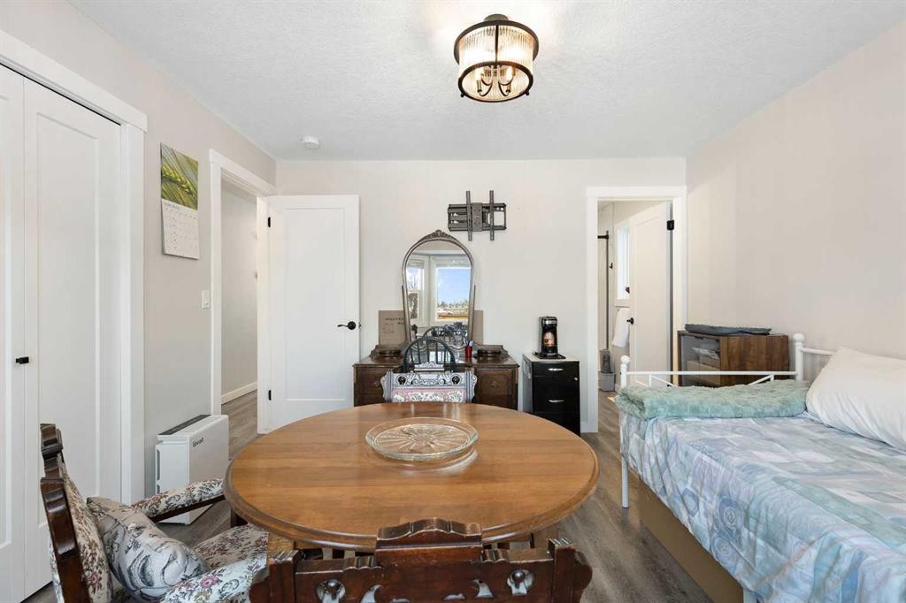 48 Cedargrove Road Sw, Calgary, AB - Indoor