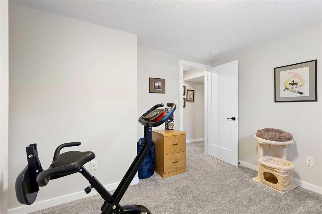 48 Cedargrove Road Sw, Calgary, AB - Indoor