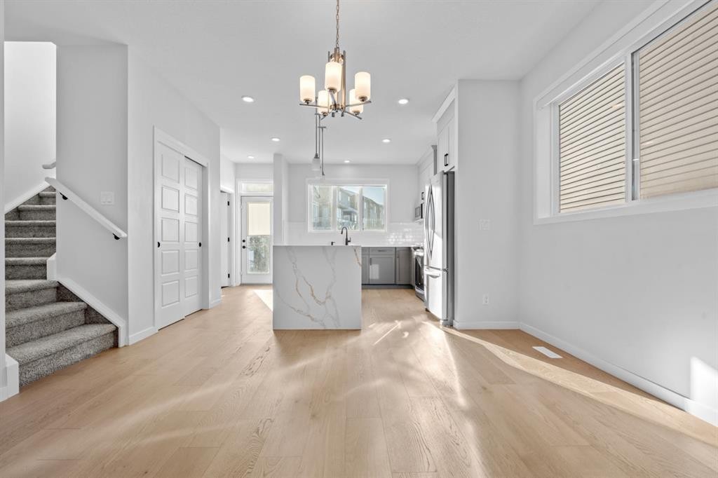 153 Edith Way Nw, Calgary, AB - Indoor