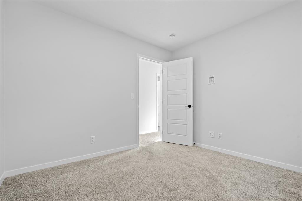 153 Edith Way Nw, Calgary, AB - Indoor Photo Showing Other Room