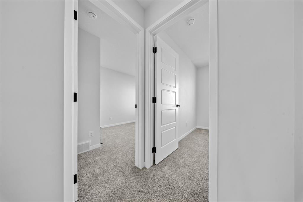 153 Edith Way Nw, Calgary, AB - Indoor Photo Showing Other Room