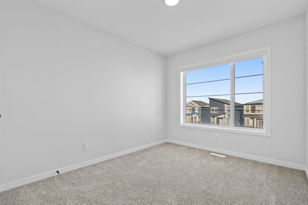 153 Edith Way Nw, Calgary, AB - Indoor Photo Showing Other Room
