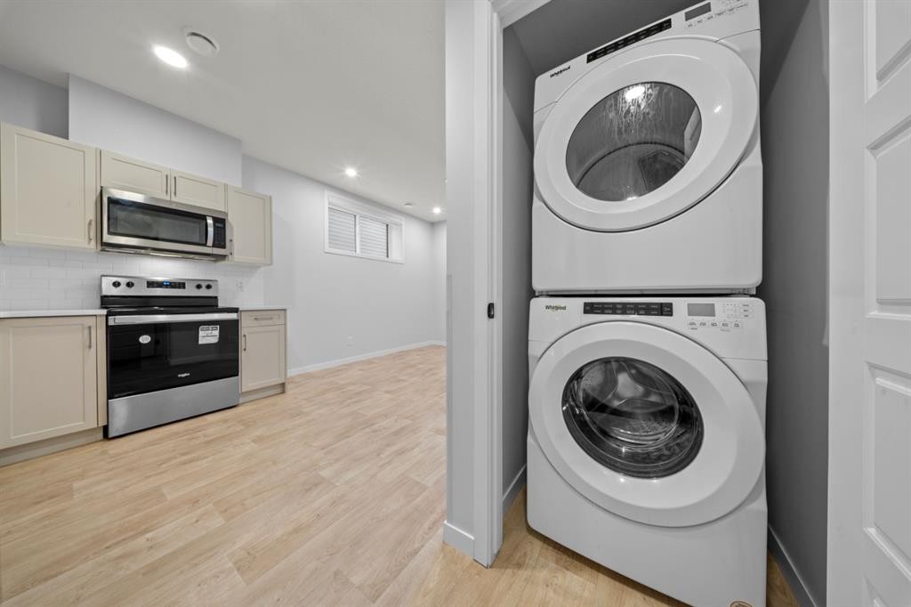 153 Edith Way Nw, Calgary, AB - Indoor Photo Showing Laundry Room