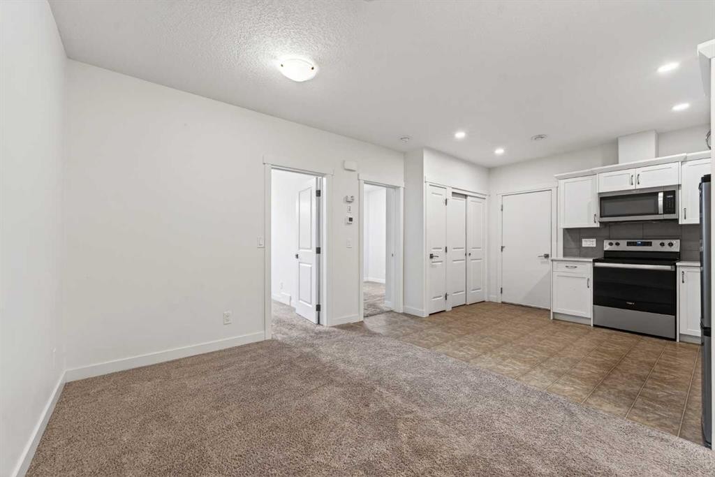 83 Seton Heath Se, Calgary, AB - Indoor