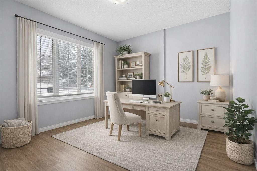 3101 39 Street Sw, Calgary, AB - Indoor Photo Showing Office