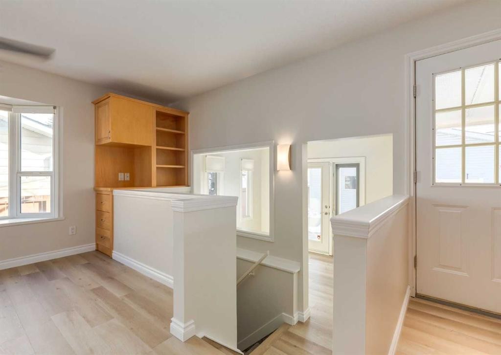 367 Acadia Drive Se, Calgary, AB - Indoor Photo Showing Other Room