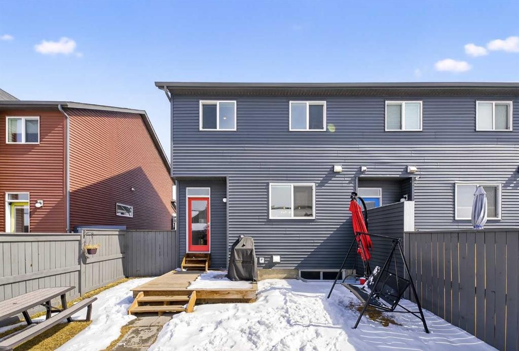 29 Carringvue Way Nw, Calgary, AB - Outdoor With Exterior
