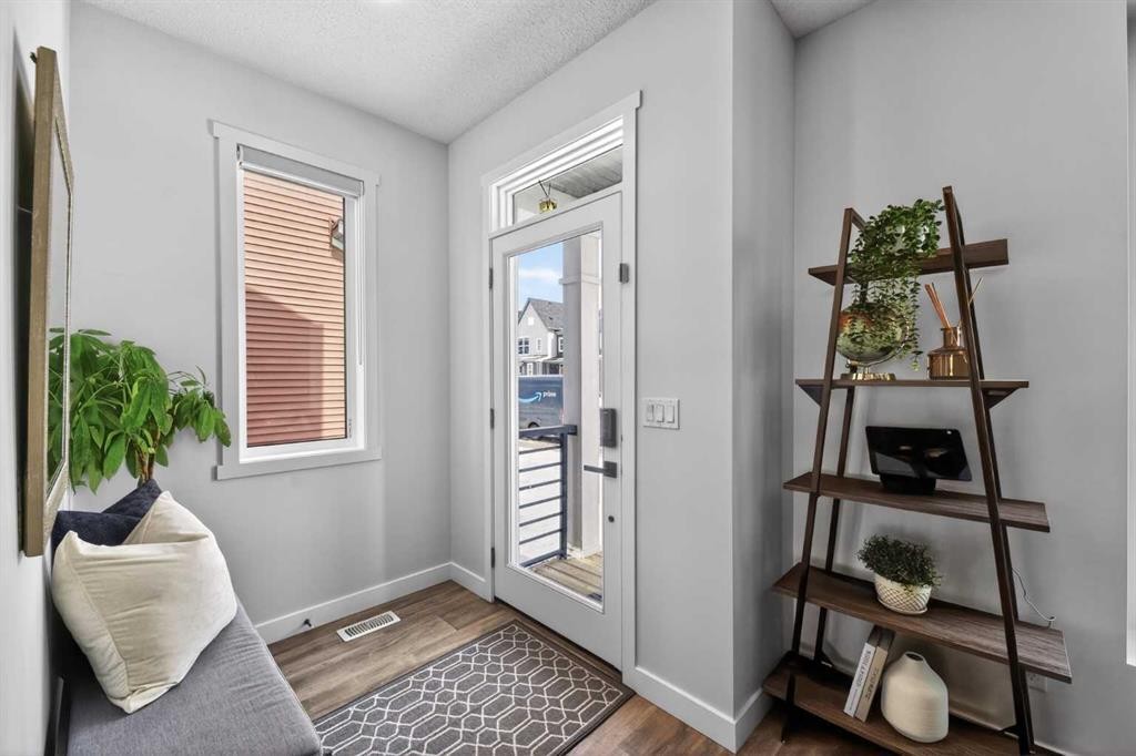 29 Carringvue Way Nw, Calgary, AB - Indoor
