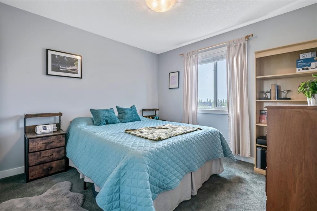 61 Drake Landing Loop, Okotoks, AB