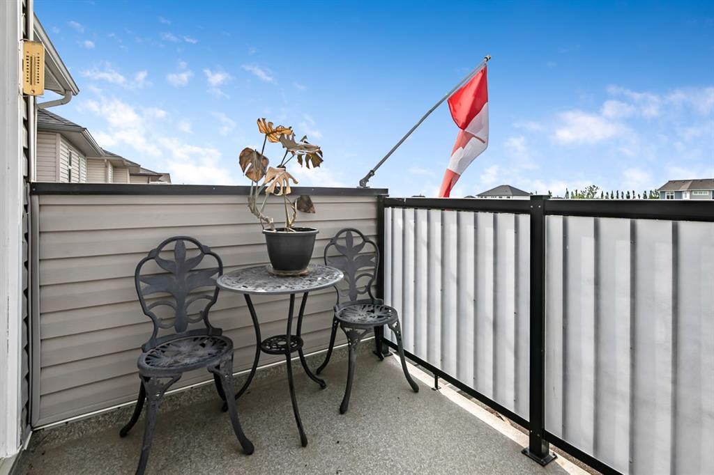 61 Drake Landing Loop, Okotoks, AB
