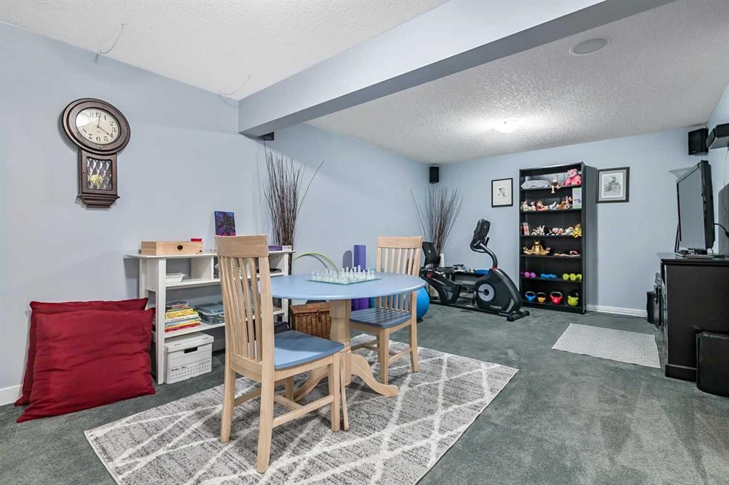 61 Drake Landing Loop, Okotoks, AB