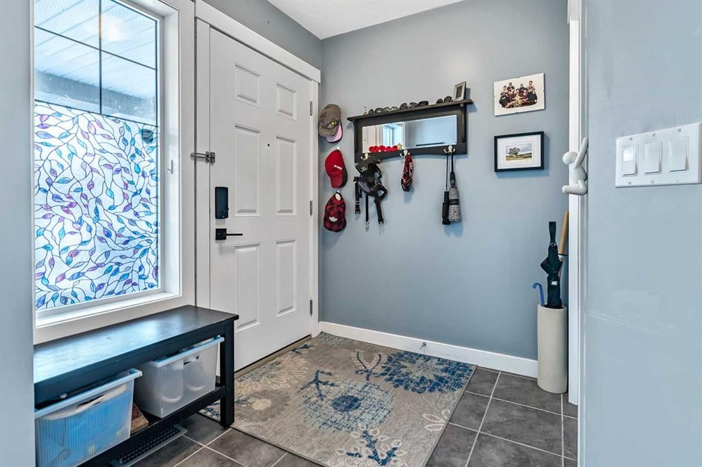 61 Drake Landing Loop, Okotoks, AB
