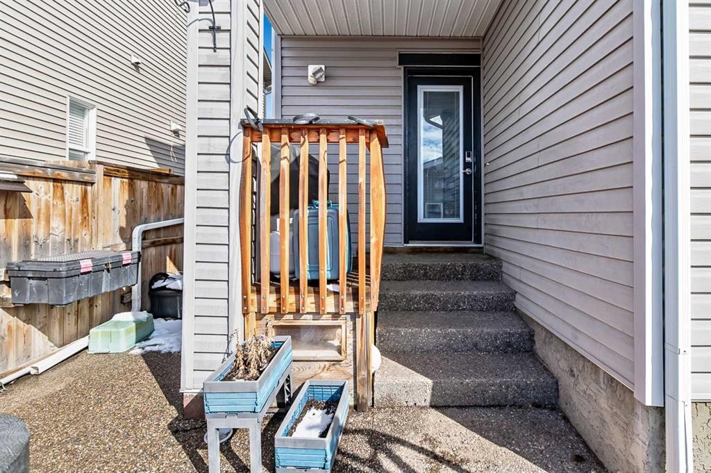 61 Drake Landing Loop, Okotoks, AB