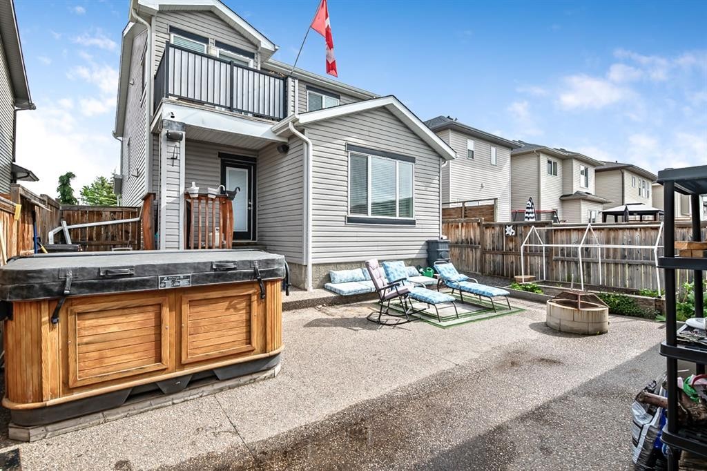 61 Drake Landing Loop, Okotoks, AB