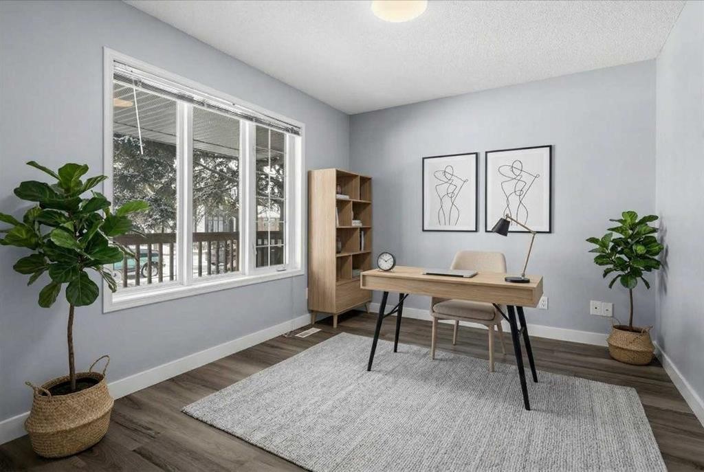 3103 39 Street Sw, Calgary, AB - Indoor Photo Showing Office