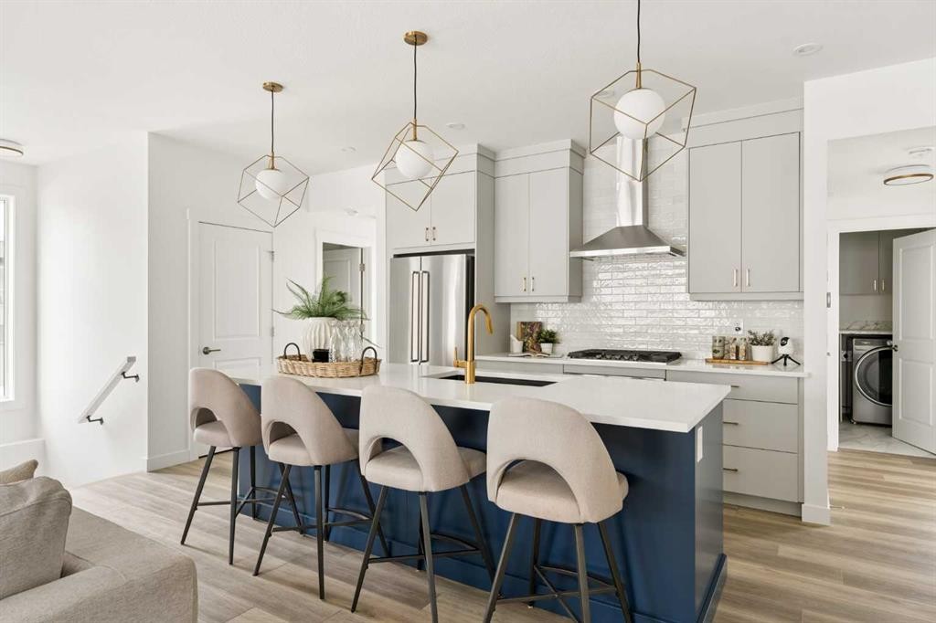 605 Sovereign Common Sw, Calgary, AB - Indoor