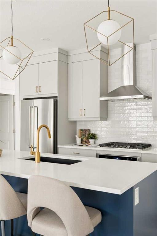 605 Sovereign Common Sw, Calgary, AB - Indoor Photo Showing Kitchen With Upgraded Kitchen