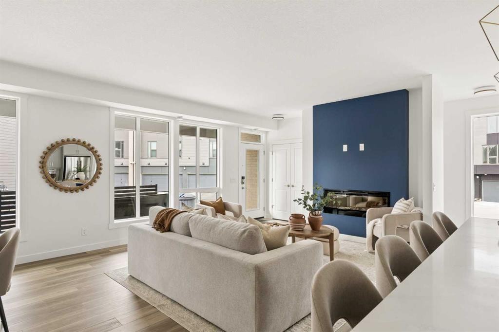 605 Sovereign Common Sw, Calgary, AB - Indoor