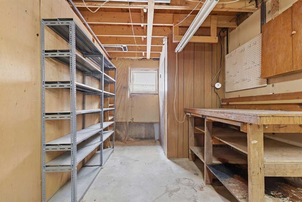 32 Fonda Mews Se, Calgary, AB - Indoor