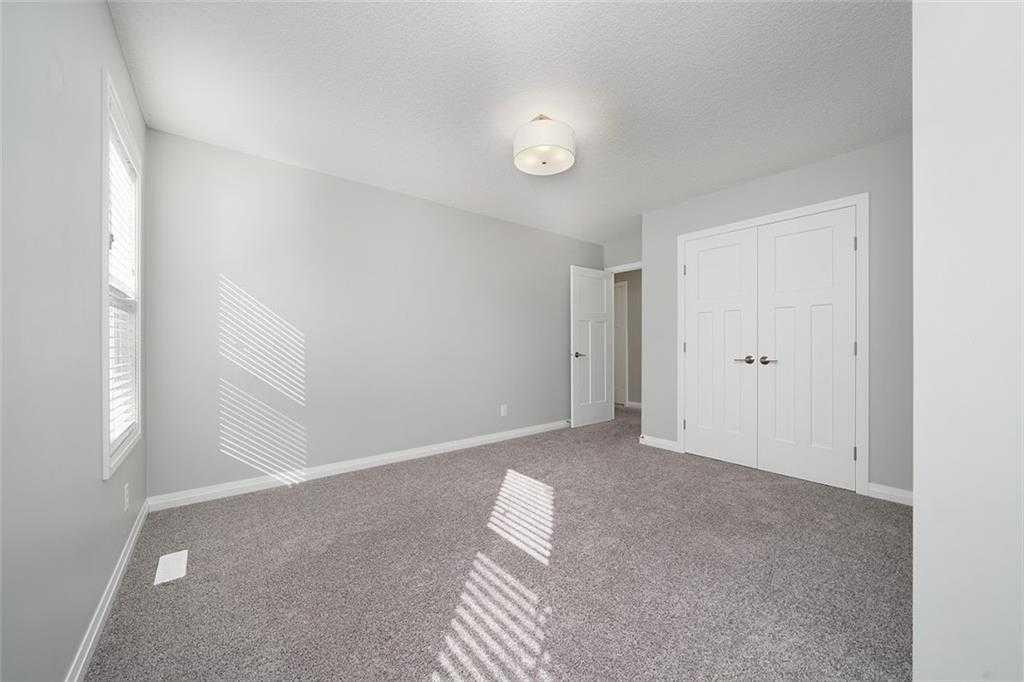 124 Auburn Meadows Crescent Se, Calgary, AB - Indoor Photo Showing Other Room
