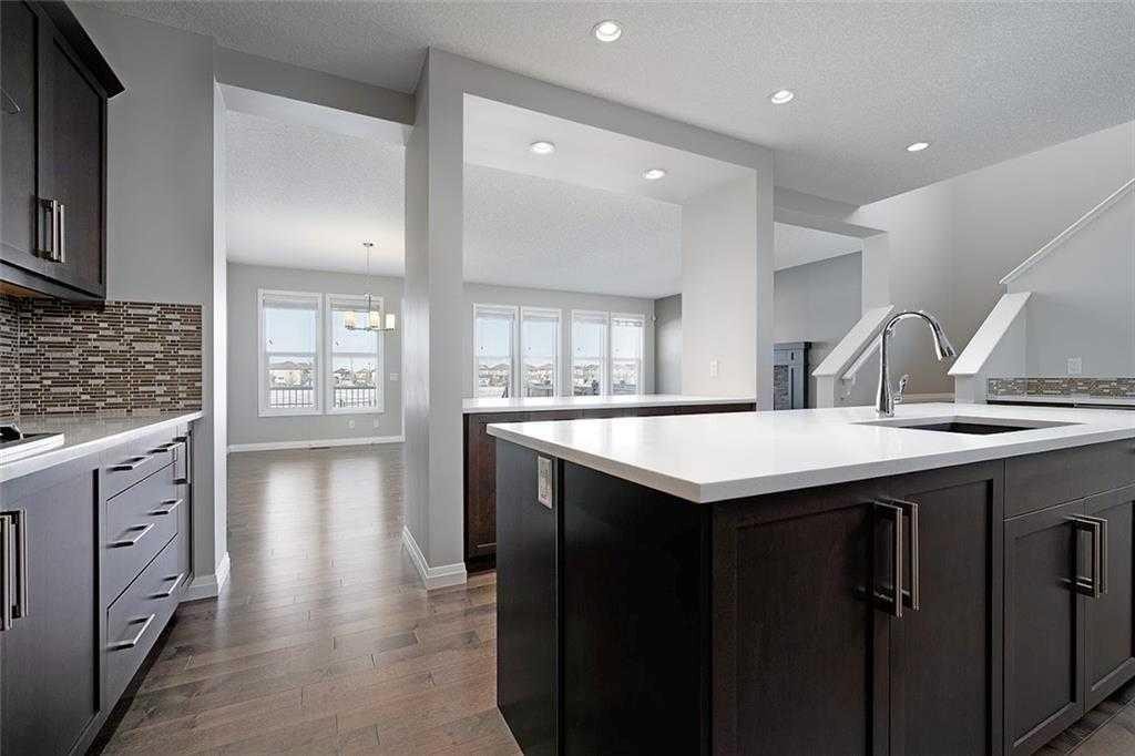 124 Auburn Meadows Crescent Se, Calgary, AB - Indoor Photo Showing Kitchen With Upgraded Kitchen