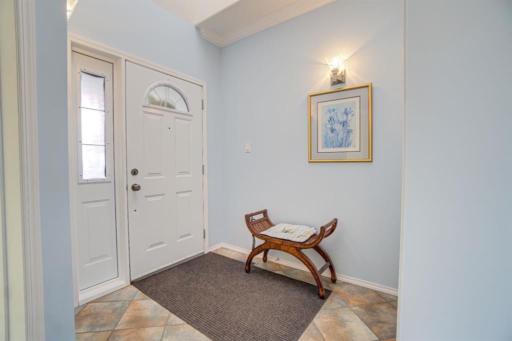 8 Link Spur, Claresholm, AB - Indoor Photo Showing Other Room