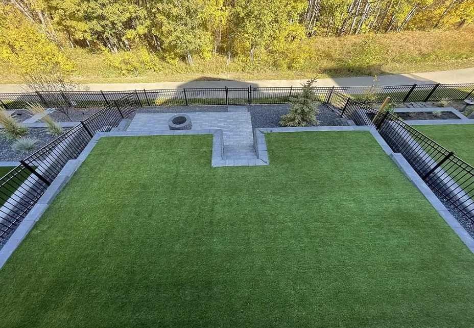 142 Cranbrook Park Se, Calgary, AB - Outdoor