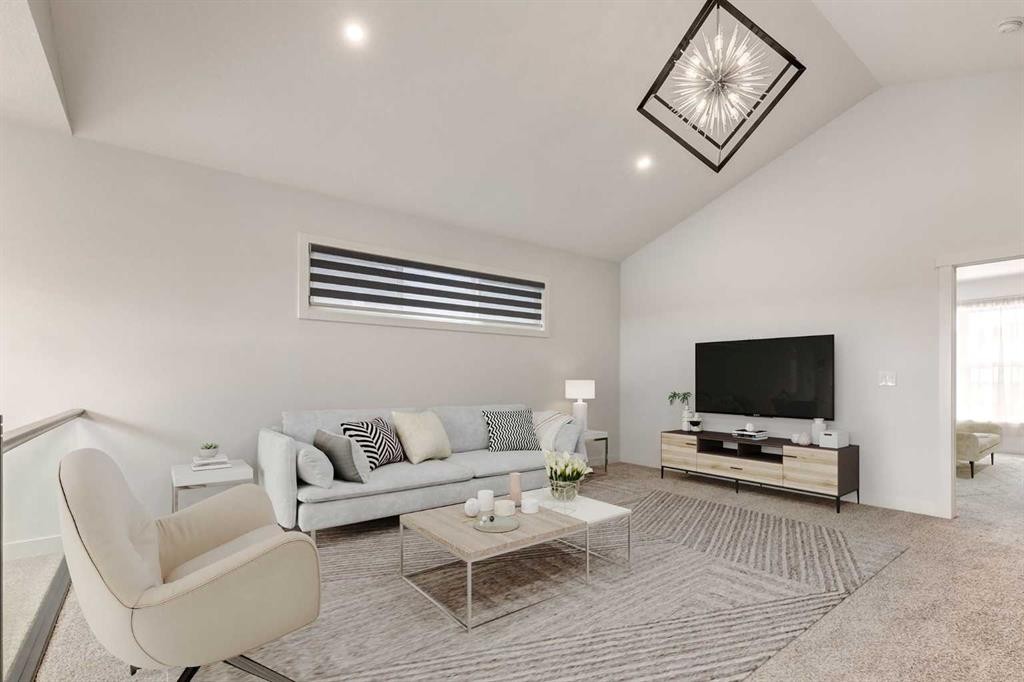 142 Cranbrook Park Se, Calgary, AB - Indoor Photo Showing Living Room
