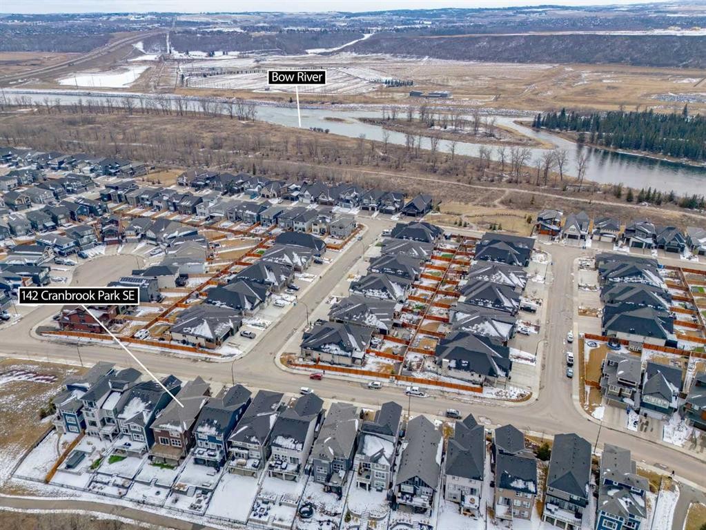142 Cranbrook Park Se, Calgary, AB - Outdoor With View