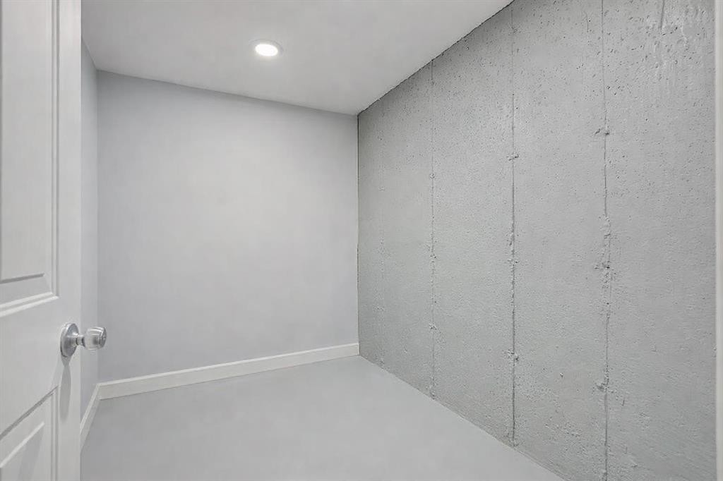 26 Auburn Glen Circle Se, Calgary, AB - Indoor Photo Showing Other Room