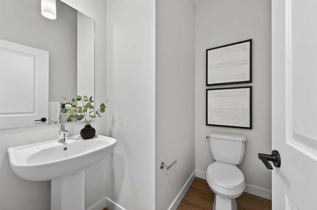36 Lewiston Common Ne, Calgary, AB - Indoor Photo Showing Bathroom