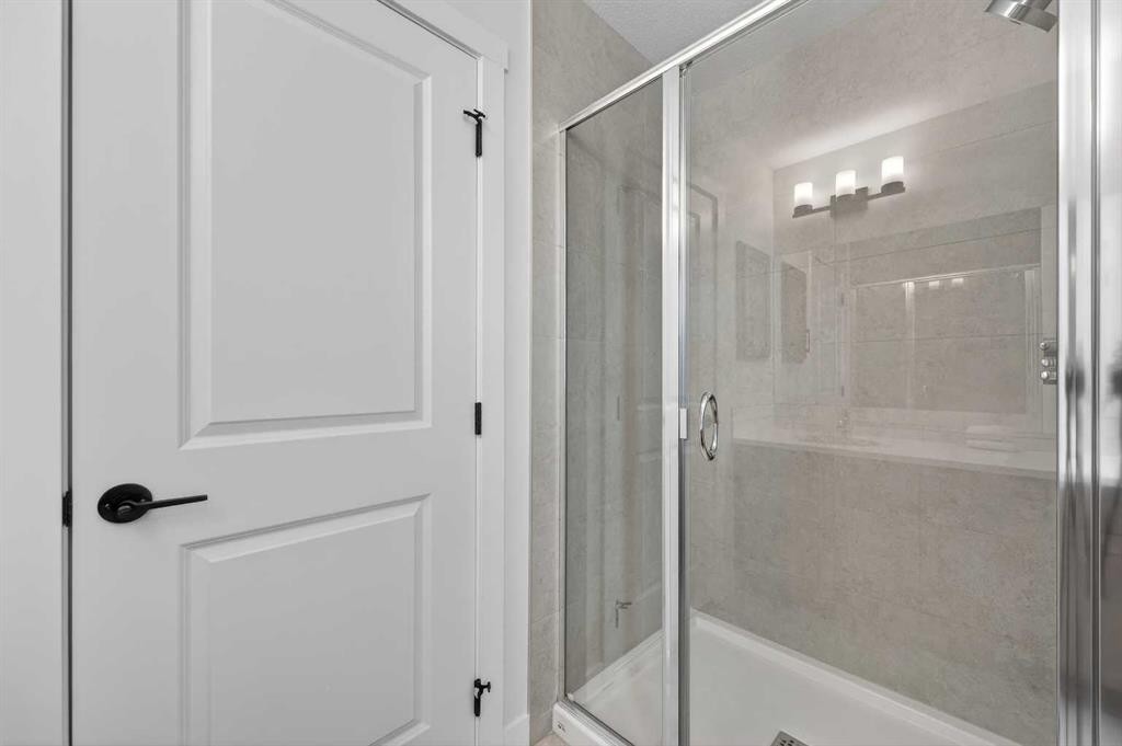 36 Lewiston Common Ne, Calgary, AB - Indoor Photo Showing Bathroom