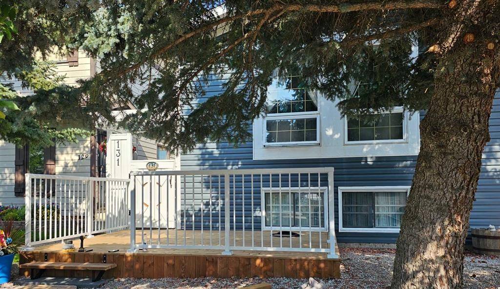 131 Woodglen Way Sw, Calgary, AB - Outdoor With Deck Patio Veranda