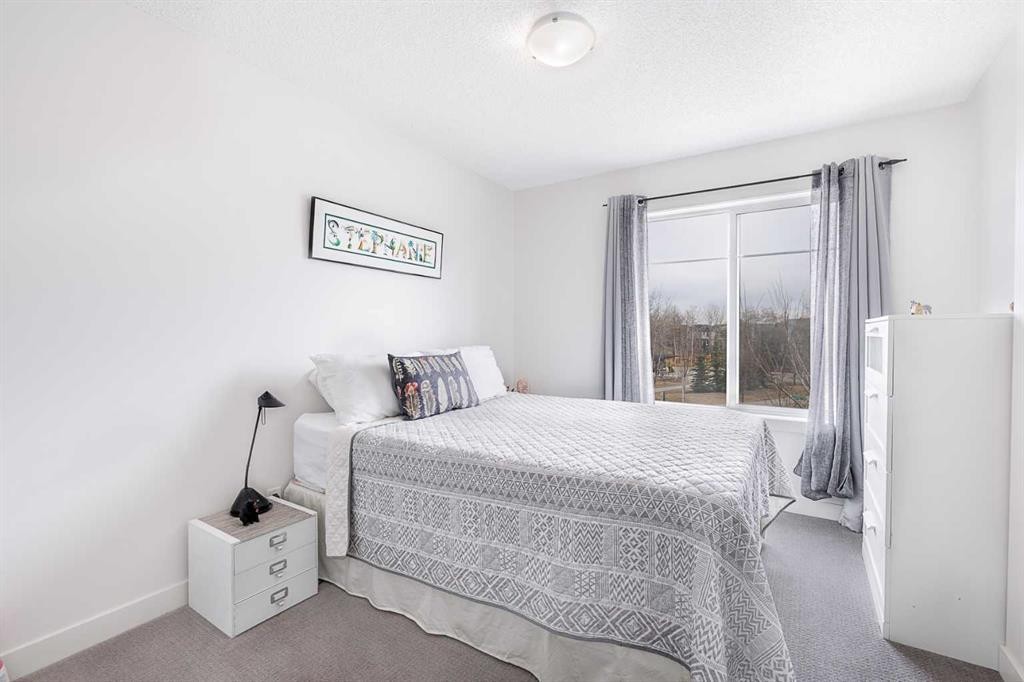 134 Walgrove Drive Se, Calgary, AB - Indoor Photo Showing Bedroom