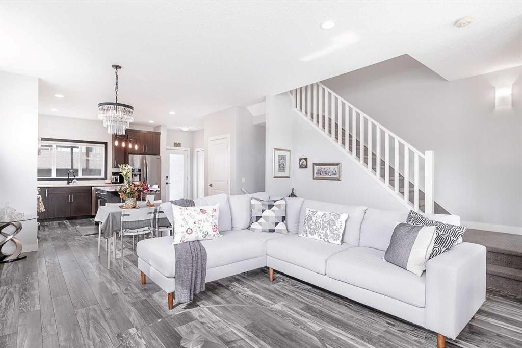 134 Walgrove Drive Se, Calgary, AB - Indoor Photo Showing Living Room