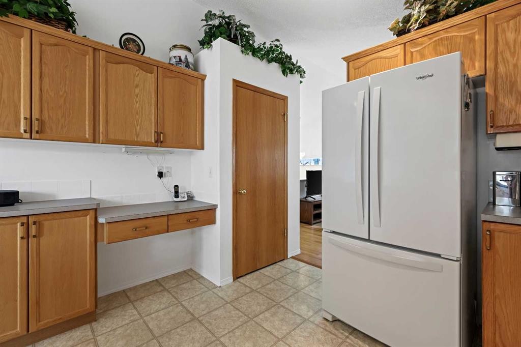 272 Saddlemead Road Ne, Calgary, AB - Indoor Photo Showing Kitchen