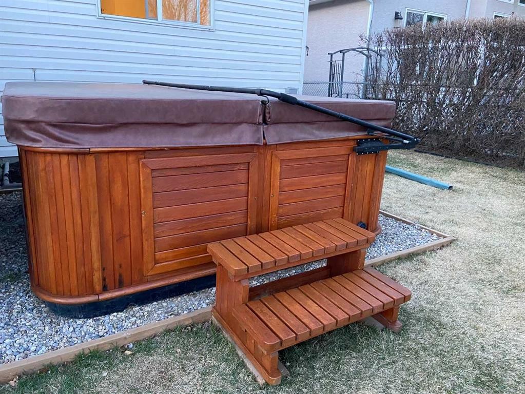 113 Westchester Way, Chestermere, AB - Outdoor With Exterior