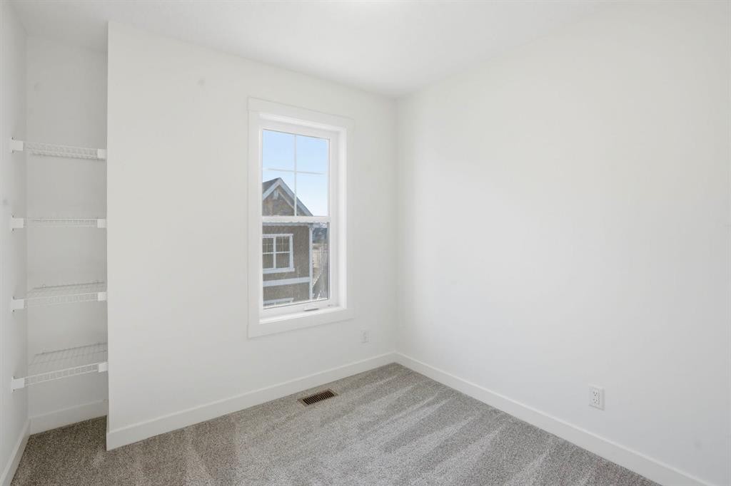 812 Cranbrook Walk Se, Calgary, AB - Indoor Photo Showing Other Room