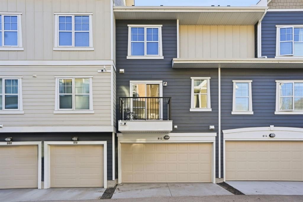 812 Cranbrook Walk Se, Calgary, AB - Outdoor With Balcony With Exterior