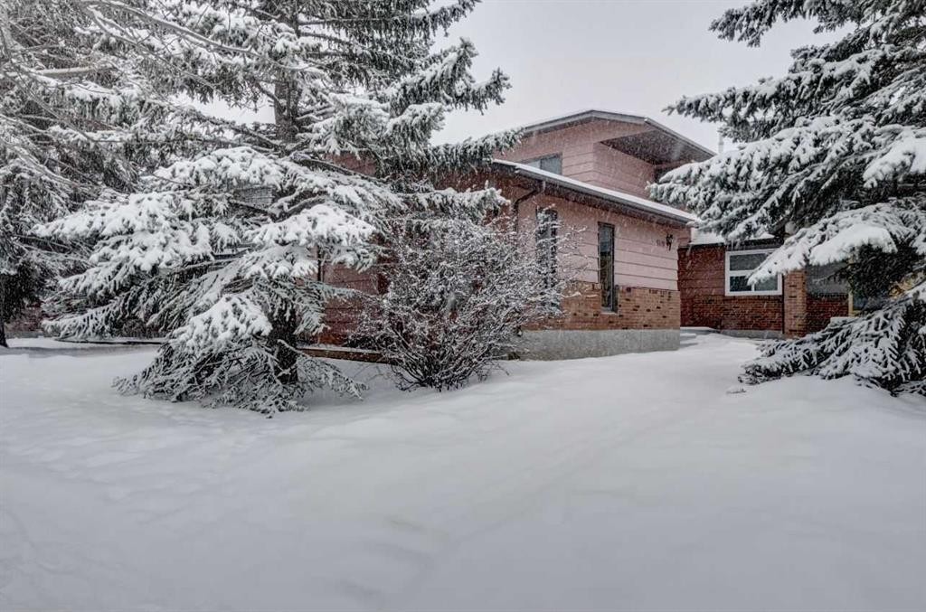 6719 Coach Hill Road Sw, Calgary, AB - Outdoor